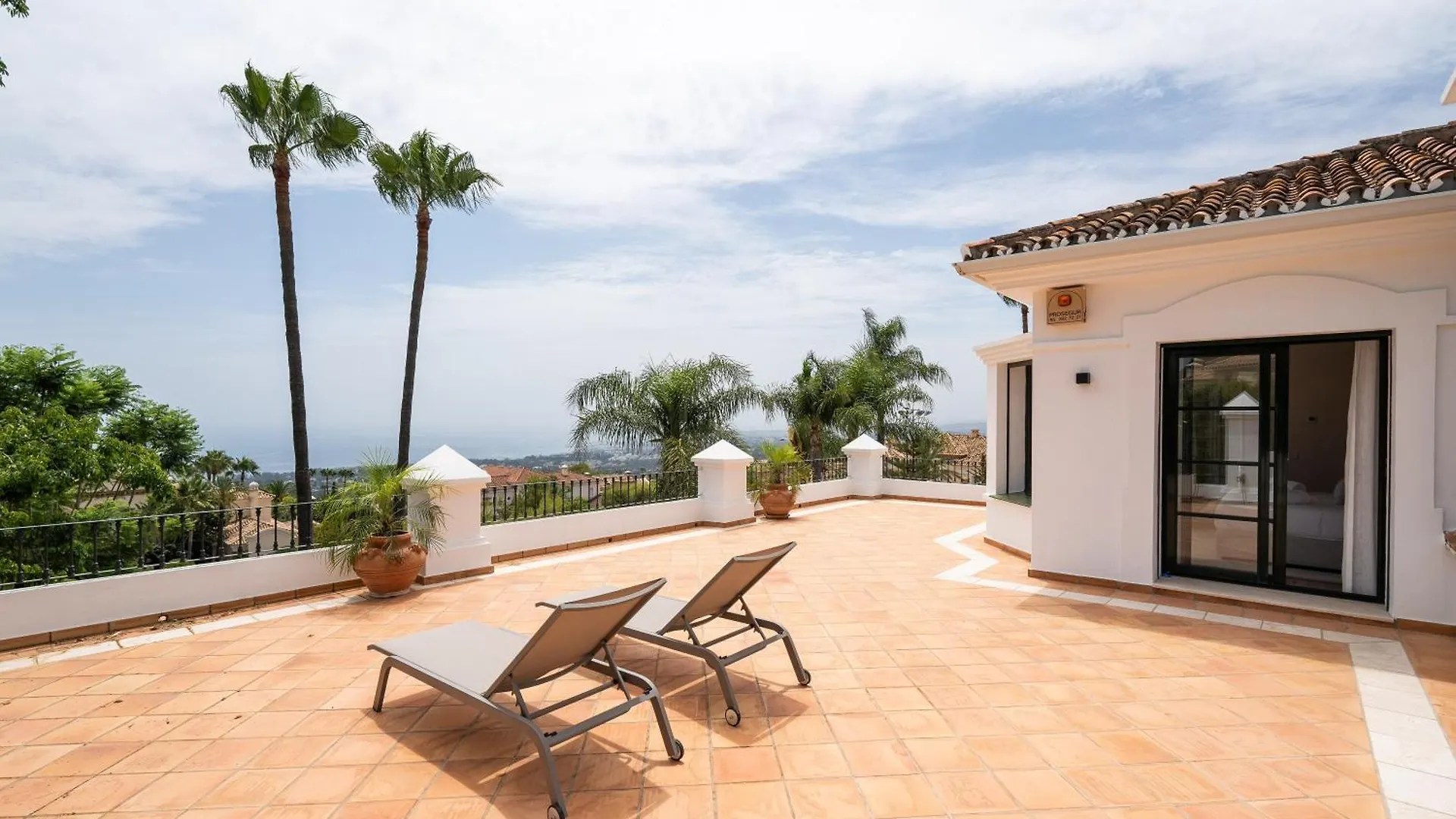 Villa Shakira, Sierra Blanca, Marbella 0*,