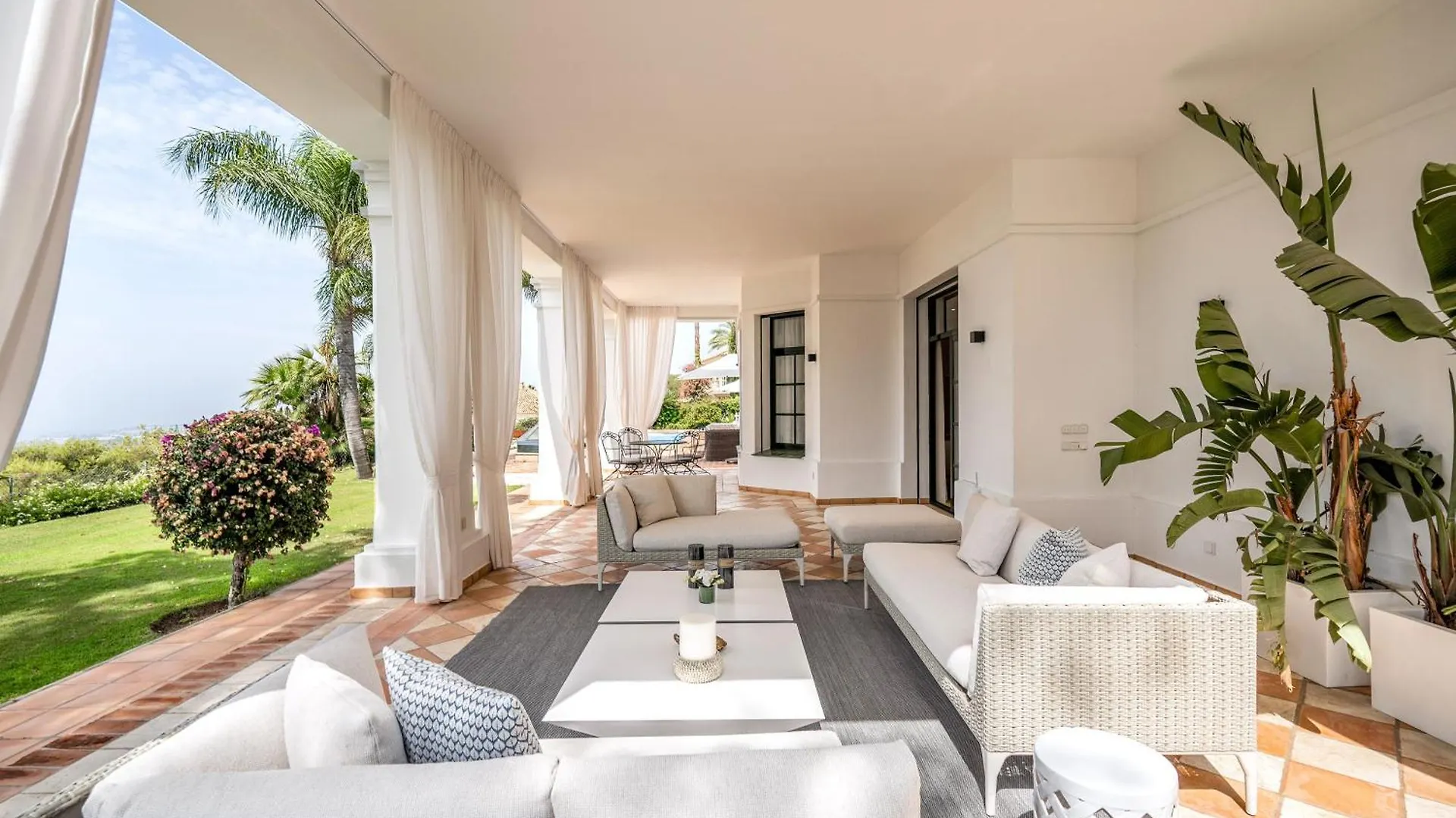 Villa Shakira, Sierra Blanca, Marbella