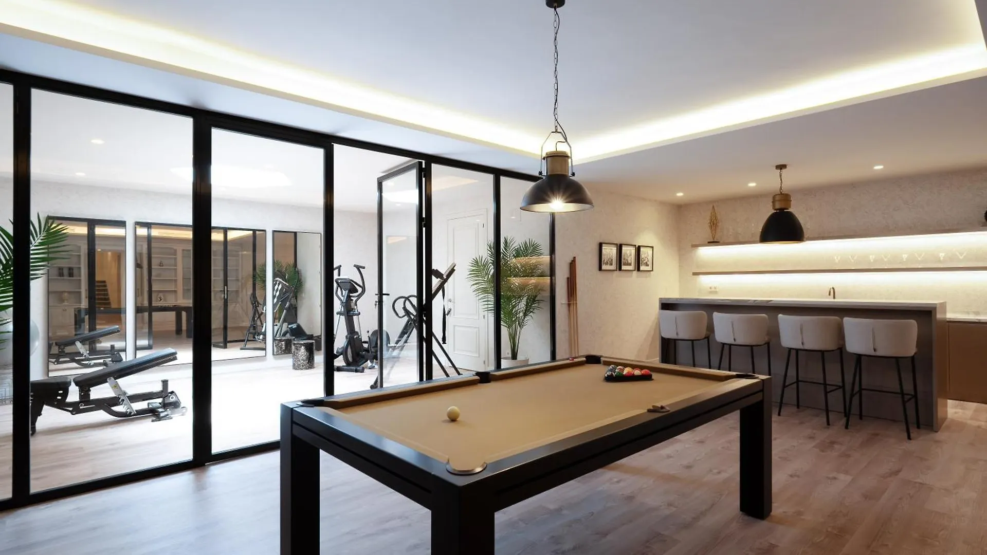 Villa Shakira, Sierra Blanca, Marbella
